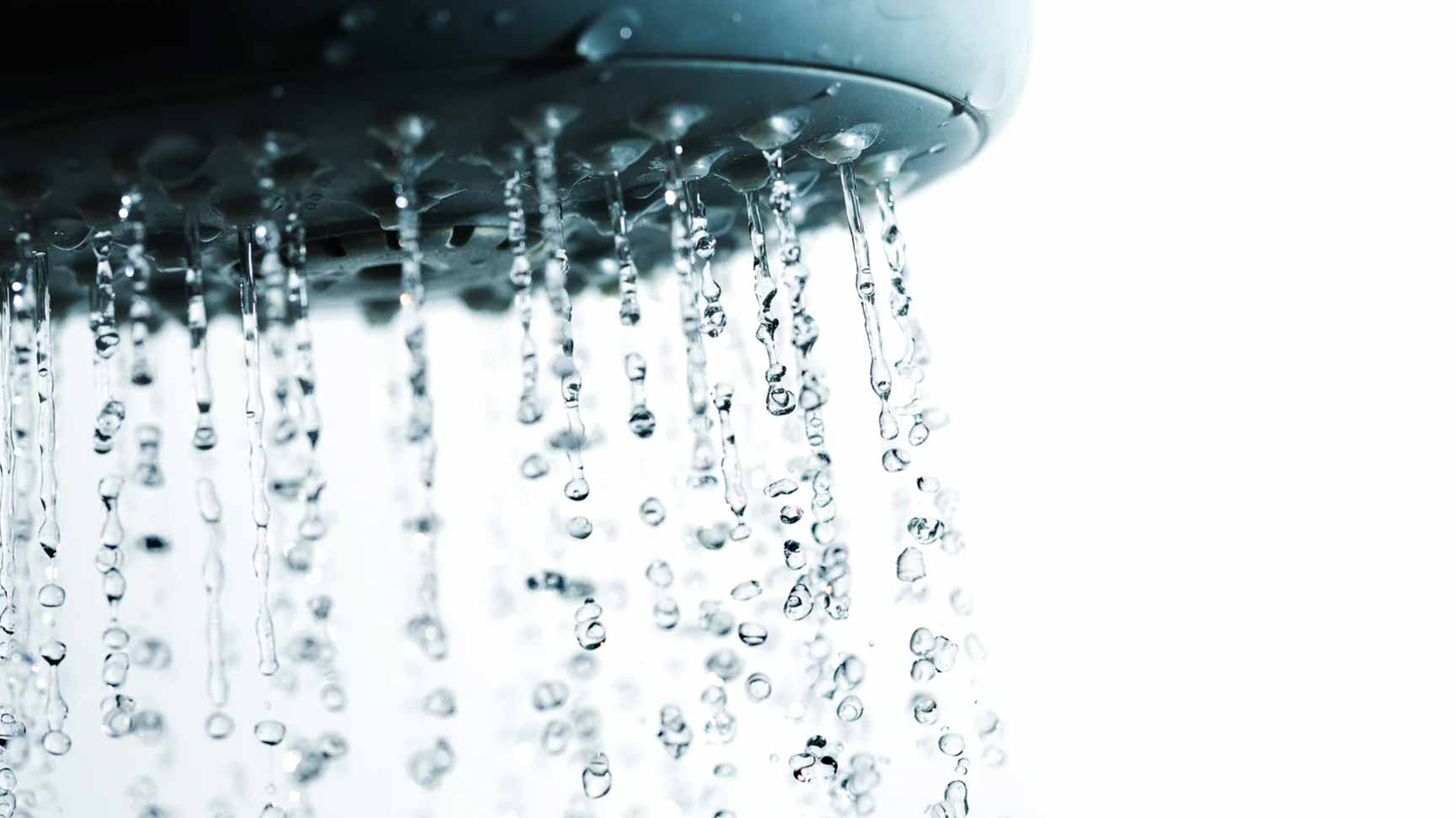 Buying a Portable Shower? Here’s 5 Things You Need to Consider